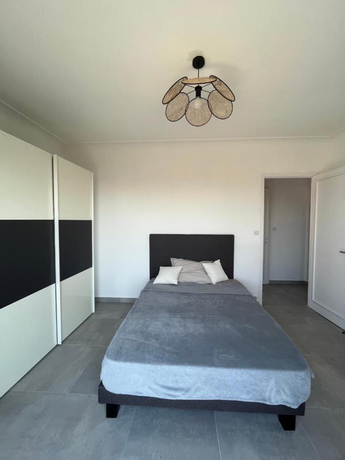 גראס Villa 2 Chambres Renovee Juillet 2023 - Vue Mer - Parking Prive מראה חיצוני תמונה